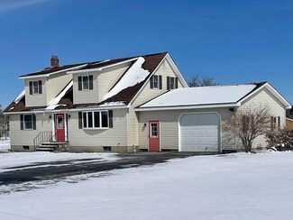 33 Stockwell Rd, Lancaster, NH 03584