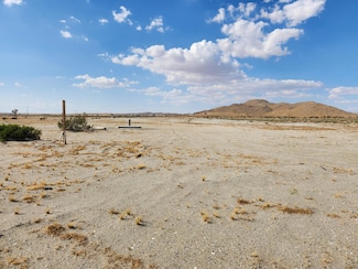 174 El Mirage Rd, Adelanto, CA 92301