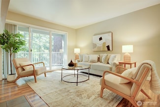 16101 Bothell Everett Hwy Unit D-103, Mill Creek, WA 98012
