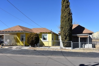 902 W El Paso St, Marfa, TX 79843