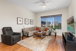 21 Gramercy Unit 420, Irvine, CA 92612