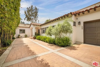 2344 Ewing St, Los Angeles, CA 90039