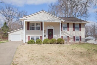 4904 Ridge Knoll Dr, Evansville, IN 47710