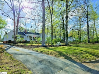 320 Briarwood Rd, Spartanburg, SC 29301