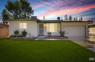 613 Fiorito St, Bakersfield, CA 93309