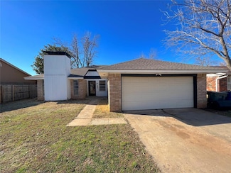 1017 S Neptune Rd, Edmond, OK 73003