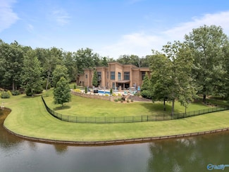 6 Autumn Glory Ln SE, Huntsville, AL 35803