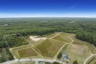 83 Wapping Rd, Kingston, MA 02364