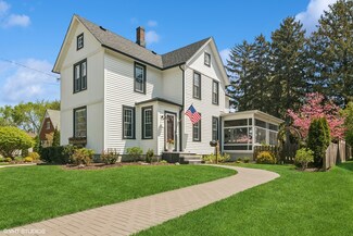 349 N Plum Grove Rd, Palatine, IL 60067