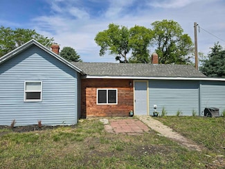 103 W 2nd St, Maxwell, NE 69151