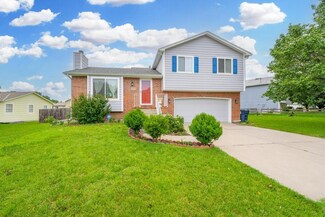 2430 N Old Manor Rd, Wichita, KS 67220