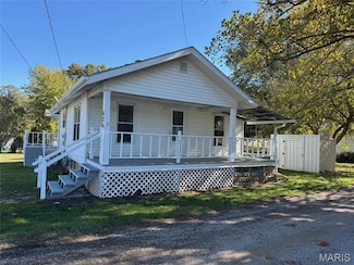 626 S Locust St, Vandalia, IL 62471