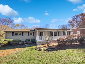 104 Abingdon Cir, Huntersville, NC 28078