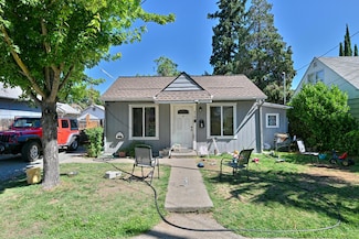 838 Palm St, Medford, OR 97501