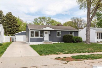 3469 S 82nd St, Omaha, NE 68124