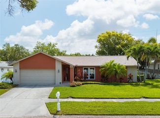 460 Meravan Dr, Palm Harbor, FL 34683