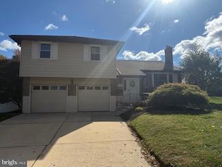 1902 Longcome Dr, Wilmington, DE 19810