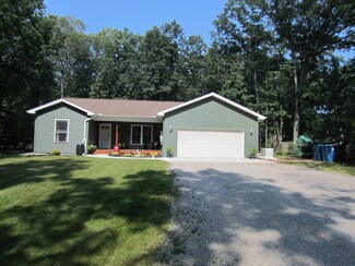 3970 W School Rd, Roscommon, MI 48653