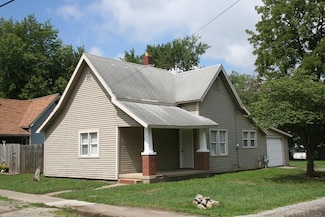 558 W Freeman St, Frankfort, IN 46041