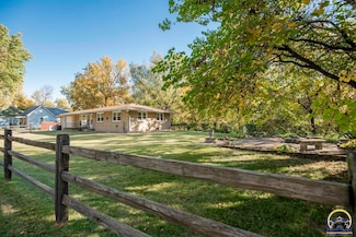 618 NE Forest Ave, Topeka, KS 66616
