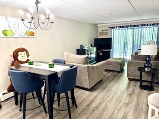 575 Broad St Unit 215, East Weymouth, MA 02189