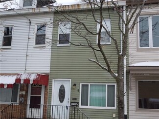 4781 1/2 Yew St, Pittsburgh, PA 15224