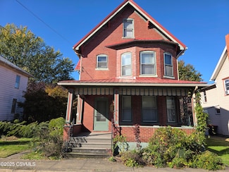 115 S 3rd St, West Milton, PA 17886