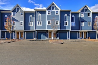 50 Pierce St Unit 27, Plainville, CT 06062