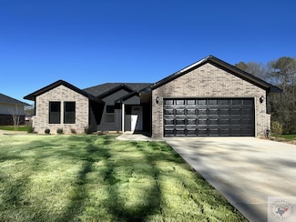 112 Village Place, Texarkana, TX 75501