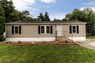 51 B St, Seabrook, NH 03874