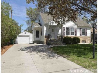 6012 6012 W 34th St, St. Louis Park, MN 55416