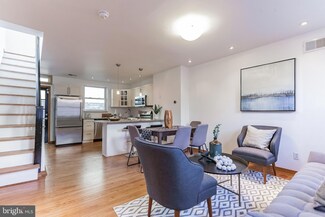 715 S Schell St, Philadelphia, PA 19147