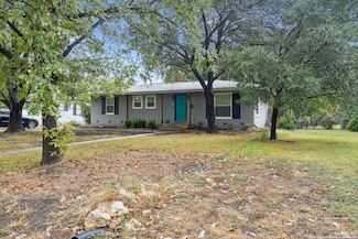 352 Larchmont Dr, San Antonio, TX 78209