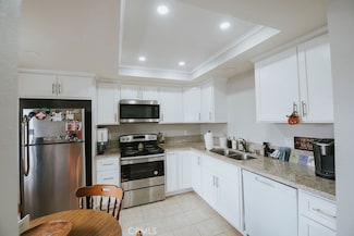 1554 Border Ave Unit G, Corona, CA 92882