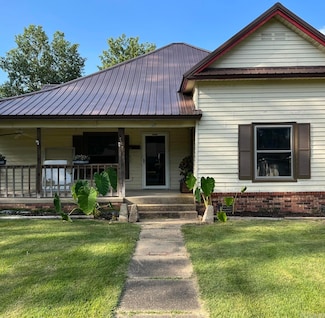 787 W Main St, Piggott, AR 72454