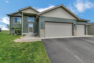 1761 34th St NE, Sauk Rapids, MN 56379