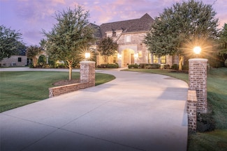 731 Stallion Dr, McKinney, TX 75069