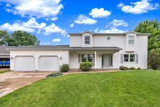6 Cove Pointe Ct, Bloomington, IL 61704