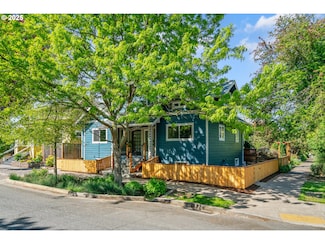 1605 SE 46th Ave, Portland, OR 97215