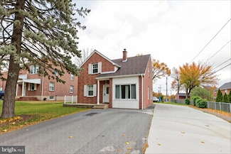 313 S Bishop Ave, Secane, PA 19018