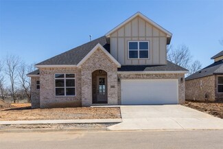 1110 Whistler St, Centerton, AR 72719