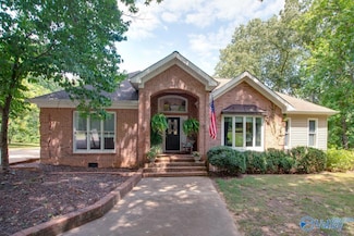 138 Wiljoy Rd, Laceys Spring, AL 35754