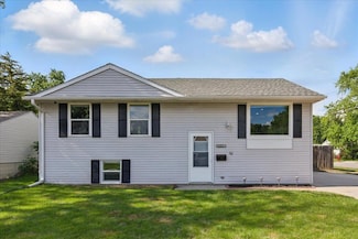 1218 Dorene Blvd, Carter Lake, IA 51510