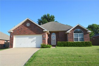 324 Brandon Loop, Springdale, AR 72762