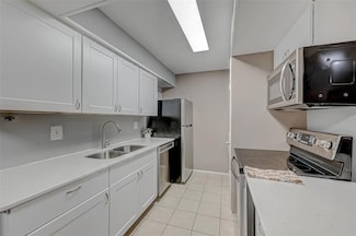 8201 Richmond Ave Unit 50, Houston, TX 77063