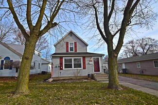 908 E Walnut St, Nappanee, IN 46550