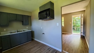 1024 S Wellington St Unit 4, Memphis, TN 38126