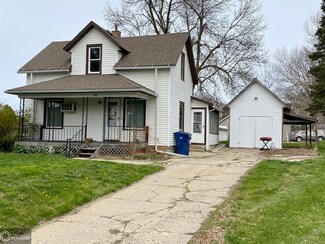 1102 Center St, Manning, IA 51455