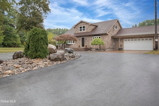 200 Maeotsa Ln, Altamont, NY 12009