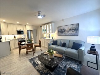 175 5th Ave S Unit 103, Naples, FL 34102